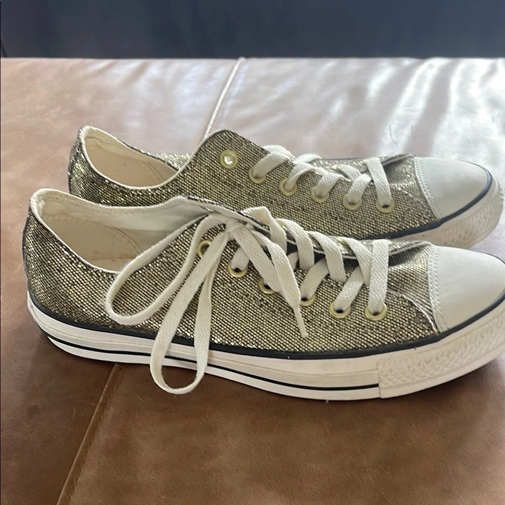 Gold Glitter Low-Top converse - Picture 1 of 4